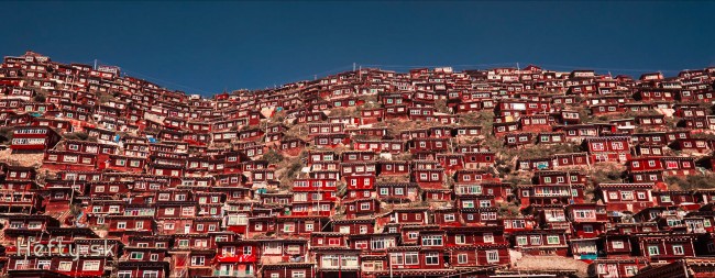 Larung Gar - domov 40000 mníchov