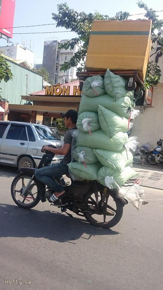 p&aacute;nko naložil